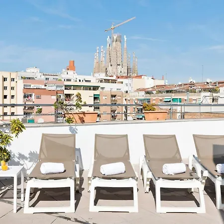 Aranea Hotel 3*