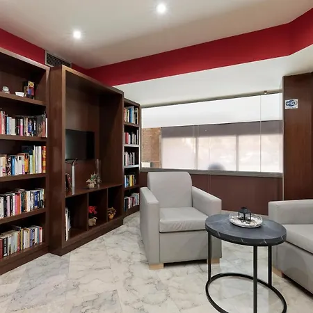 Hotel Aranea 3*