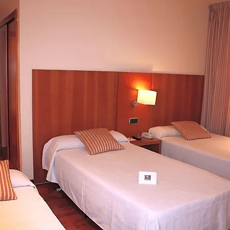 Aranea Hotel 3*