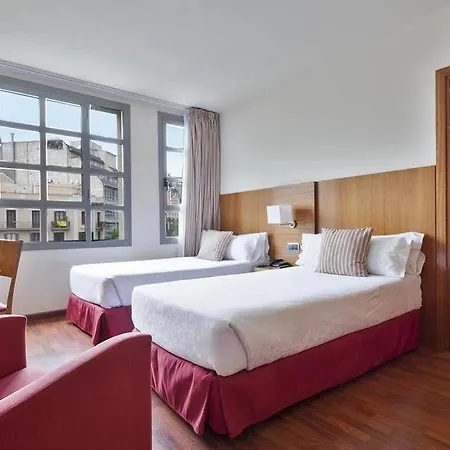 Aranea Hotel 3*