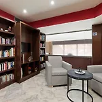 Aranea Hotel 3*